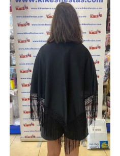 MANTÓN LISO EN PICO GRANDE