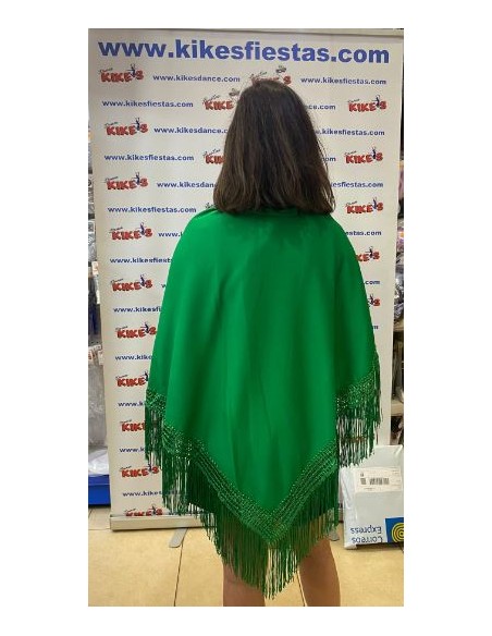 MANTÓN LISO EN PICO GRANDE