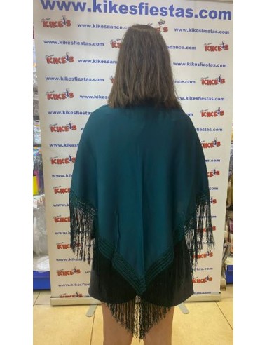 MANTÓN LISO EN PICO GRANDE