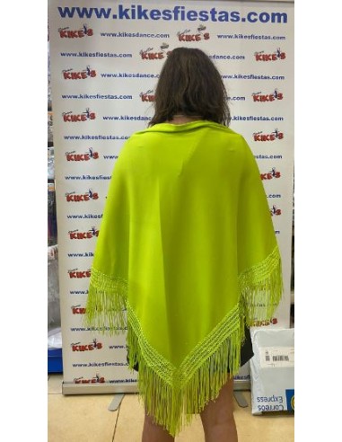 MANTÓN LISO EN PICO GRANDE