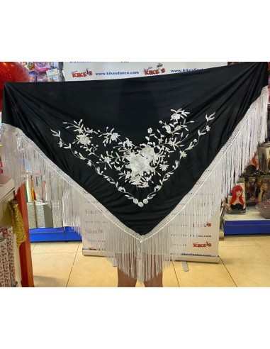 MANTÓN FLAMENCA EN PICO NEGRO CON BORDADO BLANCO